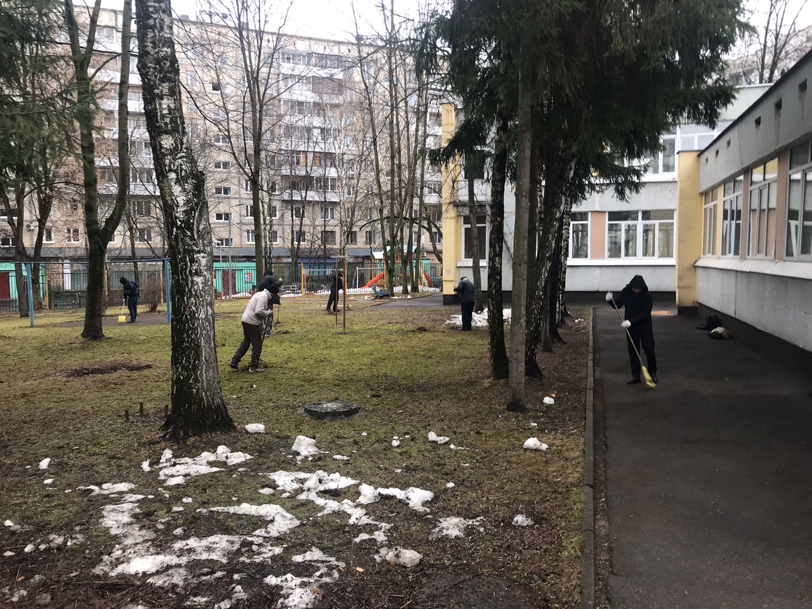 Благоустройство территорий, ГБОУДО МДЮЦ ЭКТ, Москва